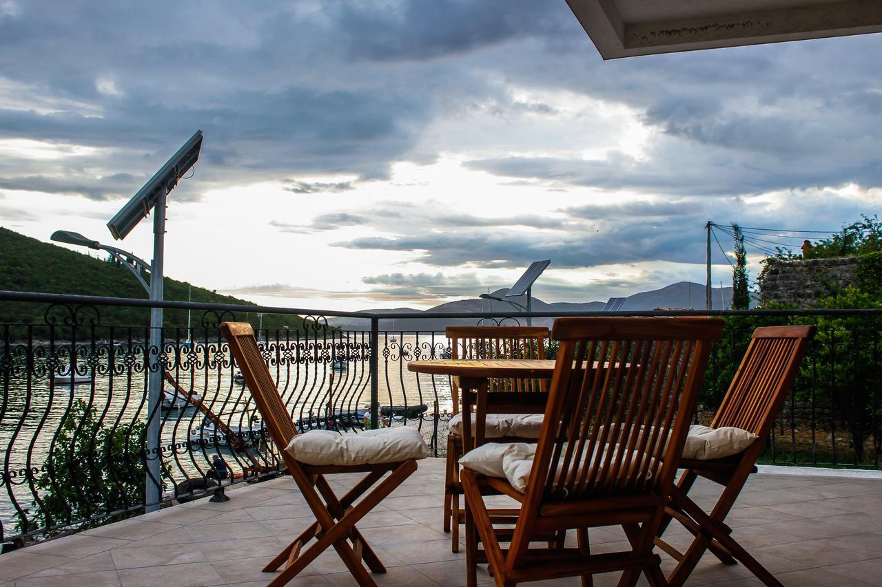 Villa San Apartments Tivat Exteriér fotografie