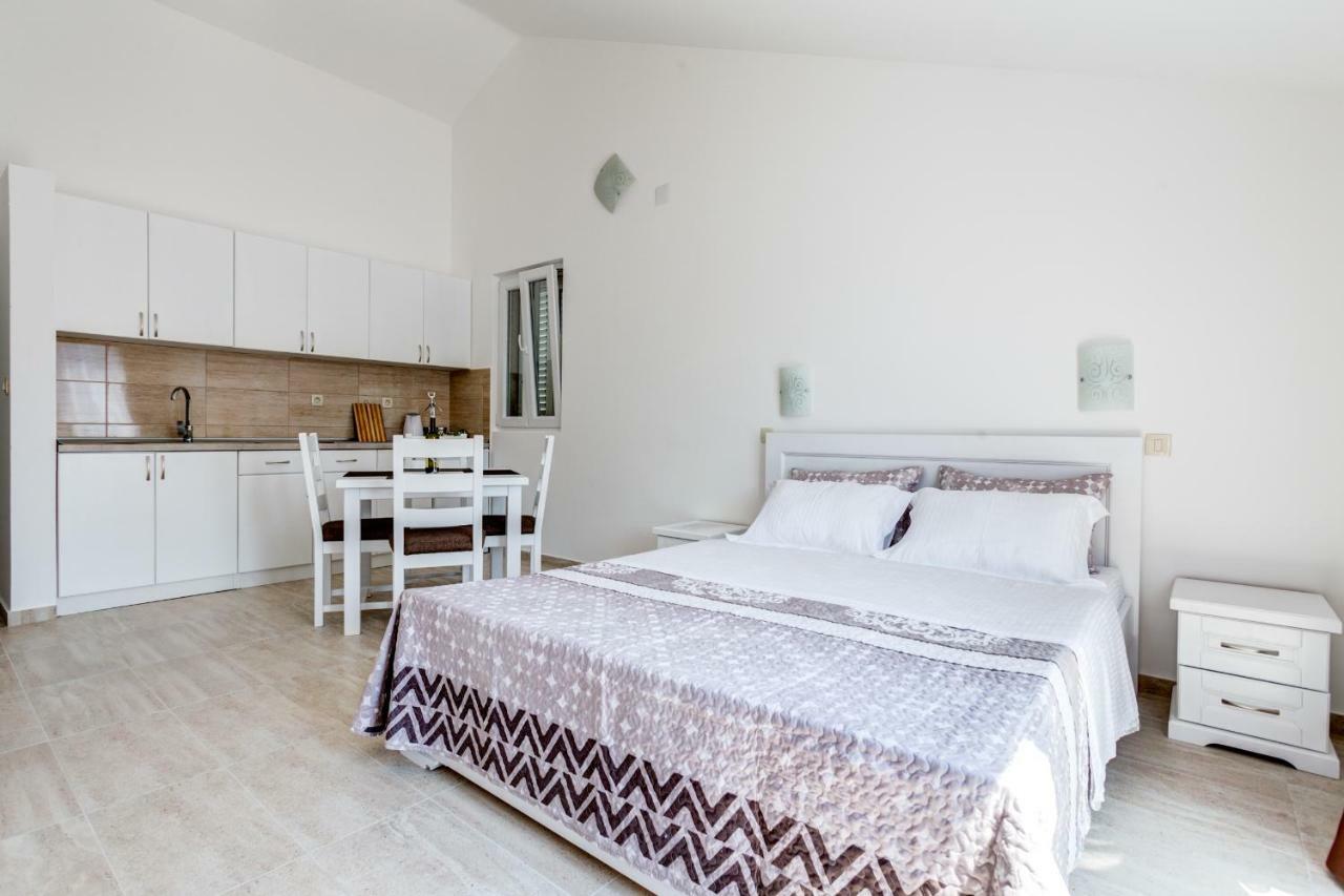 Villa San Apartments Tivat Exteriér fotografie