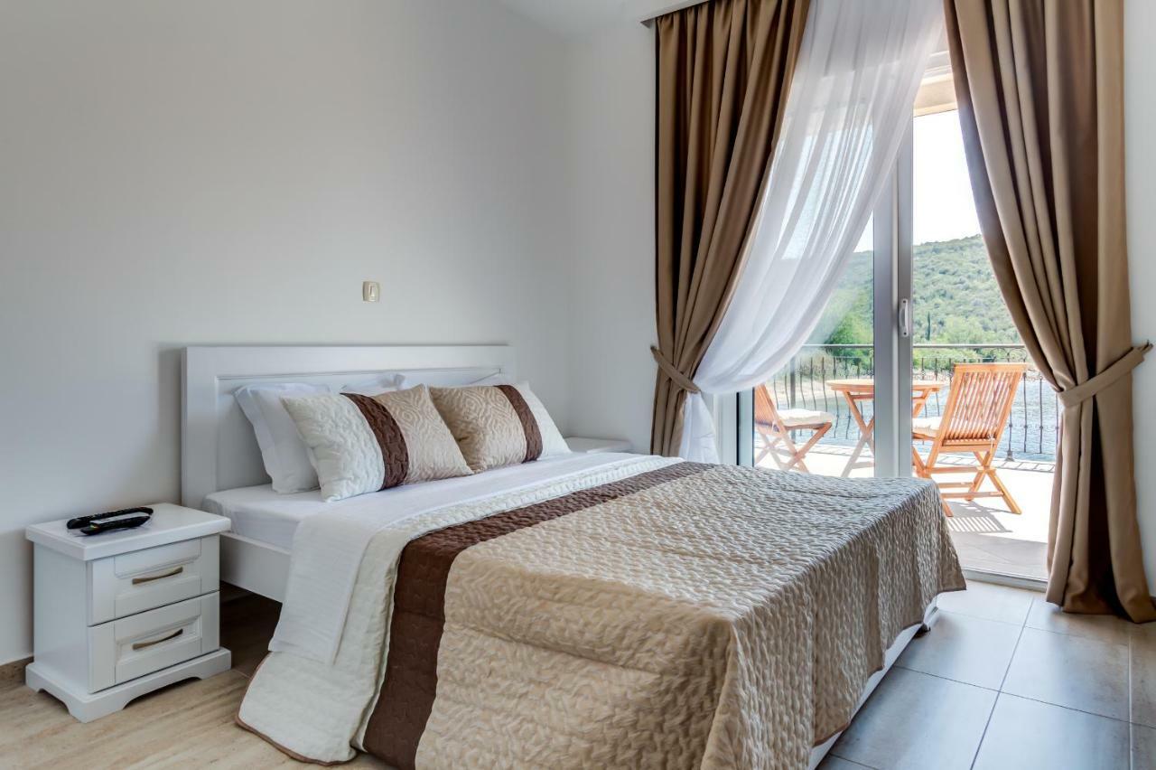 Villa San Apartments Tivat Exteriér fotografie