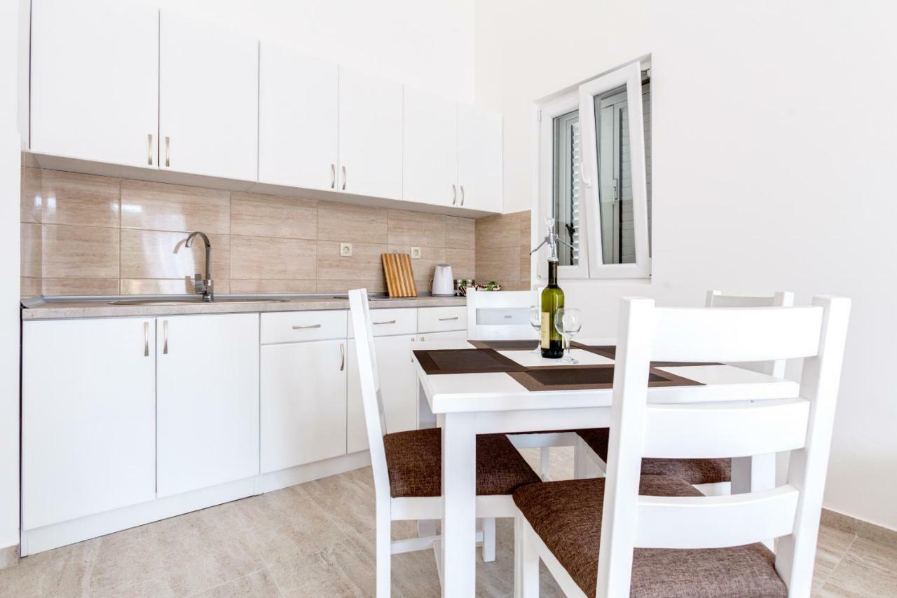 Villa San Apartments Tivat Exteriér fotografie